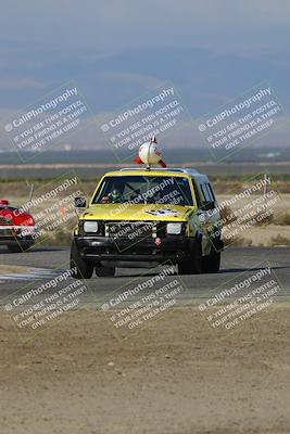 media/Sep-28-2025-24 Hours of Lemons (Sun) [[5dfe0e5f6e]]/9am (Star Mazda)/